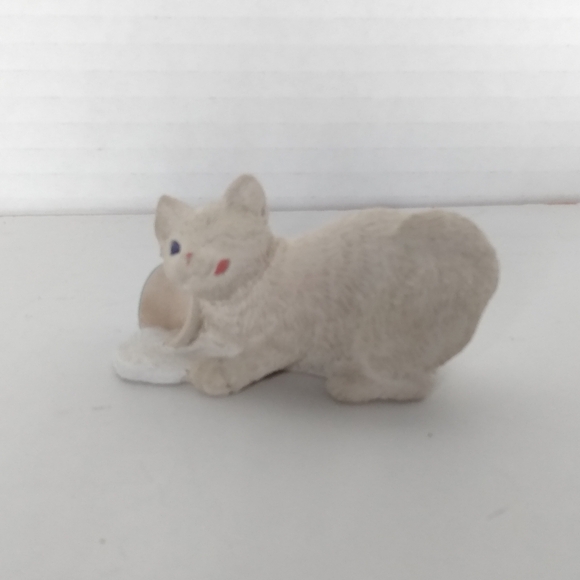 Sandicast White Cat Kitty Blue Eyes Spilled Milk Tongue Figurine Sandra Brue - Picture 5 of 9
